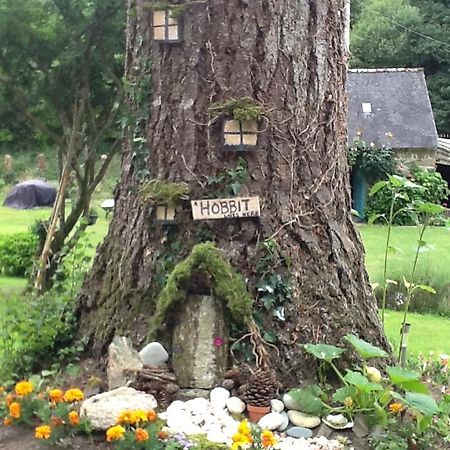 Moulin De La Civiere Bed & Breakfast Kergrist-Moelou Exterior photo