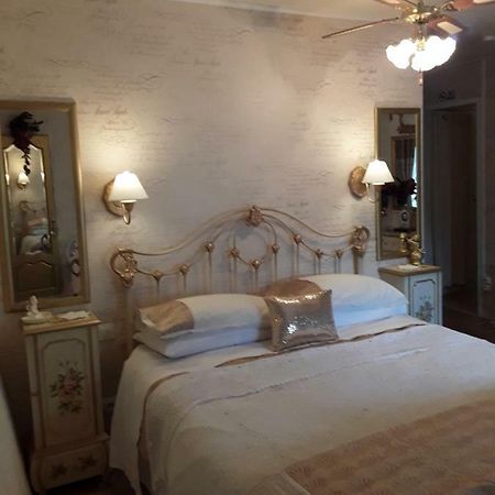 Moulin De La Civiere Bed & Breakfast Kergrist-Moelou Exterior photo