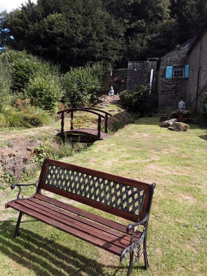 Moulin De La Civiere Bed & Breakfast Kergrist-Moelou Exterior photo
