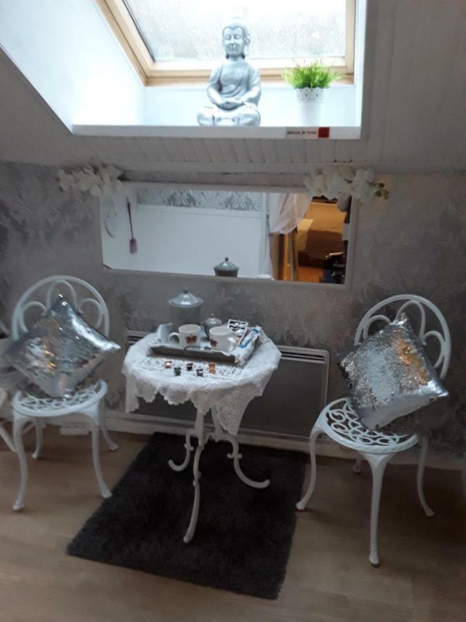 Moulin De La Civiere Bed & Breakfast Kergrist-Moelou Exterior photo